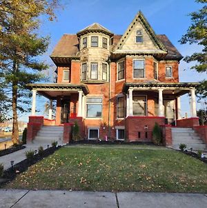 Beautiful Historic Woodbridge Staycation Home Detroit Exterior photo