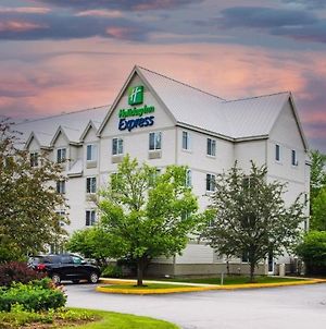 Holiday Inn Express & Suites Lincoln East - White Mountains Exterior photo