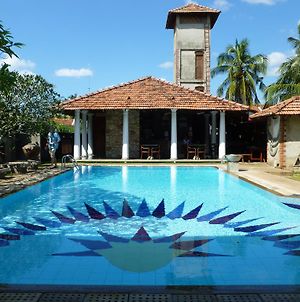 Villa Araliya Negombo Exterior photo