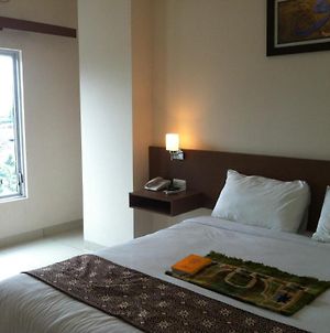 Bunda Hotel Bukittinggi Room photo