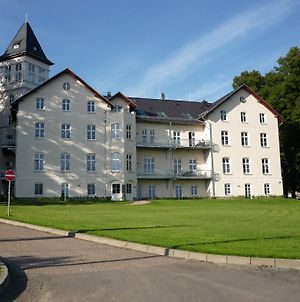 Jagdschloss Zu Hohen Niendorf Appartement Ostseebad Kühlungsborn Exterior photo