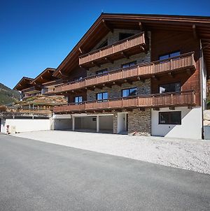 Life & Luxury Appartements By Holidayflats24 Saalbach-Hinterglemm Exterior photo