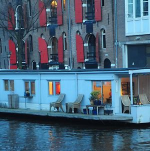 Pantheos Top Houseboat Hotel Amsterdam Exterior photo