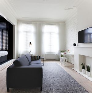 Maison Nationale City Flats & Suites Antwerpen Room photo