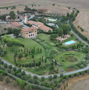 Casale Di Tormaggiore Villa And Country Suites Pomezia Exterior photo