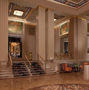 The Waldorf Astoria New York Hotel Room photo