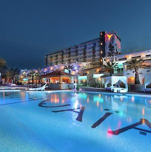 Ushuaia Ibiza Beach Hotel - Adults Only Playa d'en Bossa Exterior photo