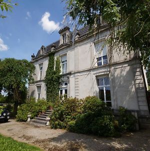 Le Clos Domremy Bed and Breakfast Exterior photo