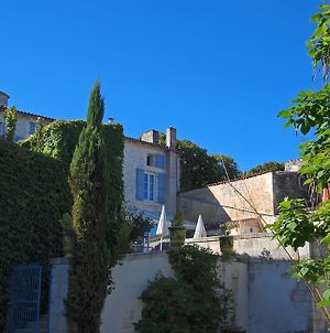 Maison D'Alienor Bed and Breakfast Taillebourg  Exterior photo