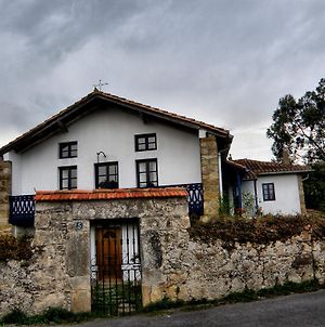 Casa Rural Ortulane Pension Urduliz Exterior photo
