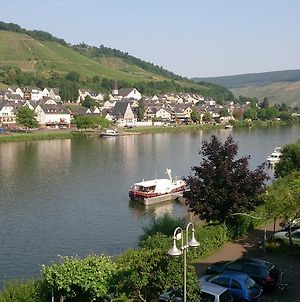 Mosel View Appartement Zell Exterior photo