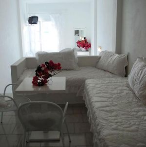 Karavas Apartments Mikonos Room photo