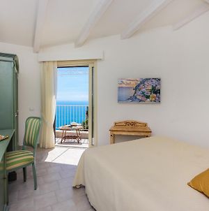 Al Pesce D'Oro Bed and Breakfast Amalfi Exterior photo