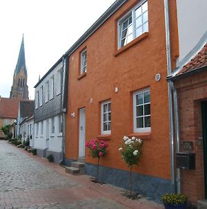 Haus Adria Appartement Schleswig Exterior photo
