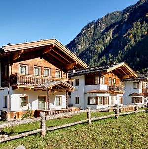 S'Dorfl Chalets Villa Mayrhofen Room photo