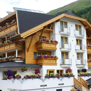 Haus Bergkristall Bed and Breakfast Obergurgl Exterior photo