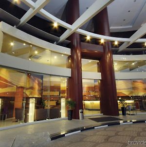 Hock Lee Hotel&Residences Kuching Exterior photo