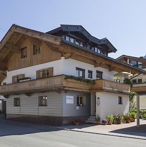 Haus Tiefenbacher Appartement Brixen im Thale Exterior photo