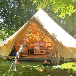Oxford Riverside Glamping Hotel Exterior photo