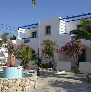 Summer Breeze Hotel Karpathos Island Exterior photo