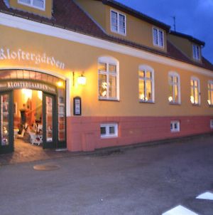 Pension Klostergaarden Hotel Allinge-Sandvig Exterior photo