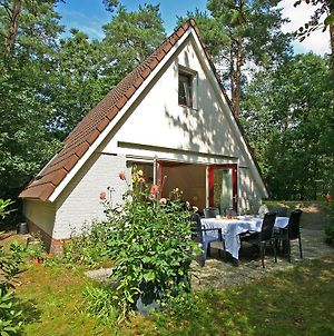 Cosy Holiday Home In Nunspeet Near The Forest Exterior photo