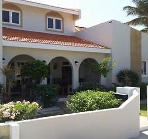 Bubali Villa & Apartments Aruba Exterior photo