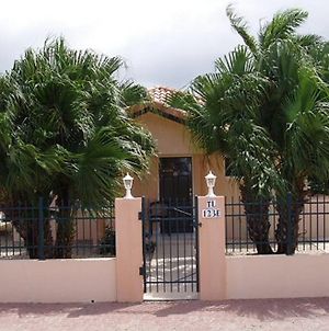 Arubahome Oranjestad Exterior photo