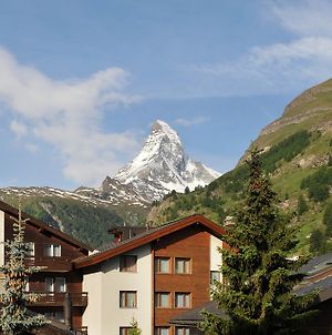 Hotel Perren Superior Zermatt Exterior photo