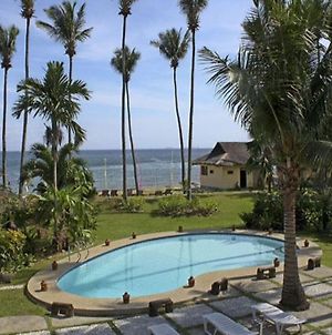 Oceana & Beach Resort Puerto Galera Exterior photo