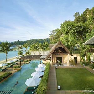 Gaya Island Resort - Small Luxury Hotels Of The World Kota Kinabalu Exterior photo