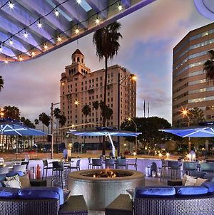 Renaissance Long Beach Hotel Exterior photo