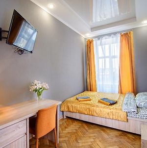 Premium Hostel Lviv Exterior photo