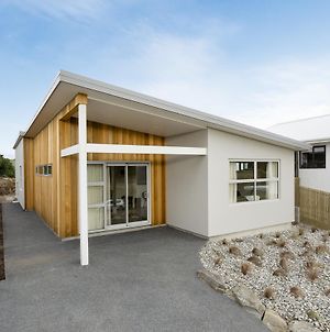 The Beach House Villa Dunedin Exterior photo