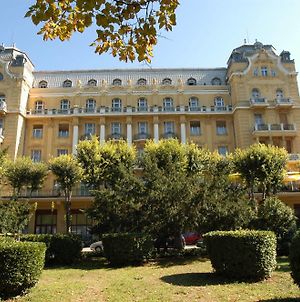 Guest House Hotel Riviera Pula Exterior photo