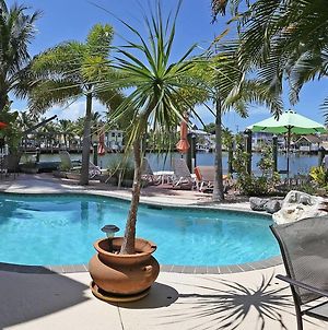 Manatee Bay Inn Fort Myers Beach Exterior photo