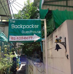 The Backpacker Guesthouse Bangkok Exterior photo