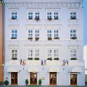 Arbes Hotel Praag Exterior photo