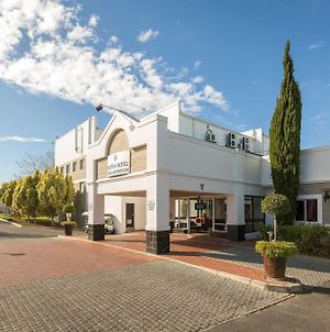 Protea Hotel By Marriott Stellenbosch Exterior photo