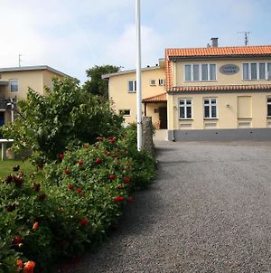 Gretha'S Pension Rønne Exterior photo