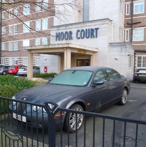 Moor Court Apartments Week2Week Newcastle upon Tyne Exterior photo