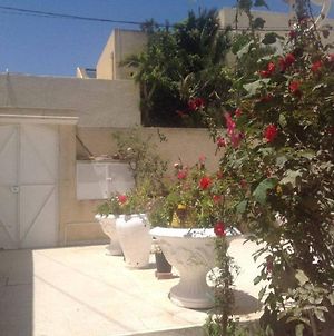 Studio en plein zone touristique avec wifi, IPTV et Clim Appartement Sousse Exterior photo