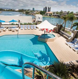 Tiki Hotel Apartments Surfers Paradise Gold Coast Exterior photo
