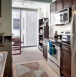 Oakwood 200 Squared Appartement Chicago Exterior photo