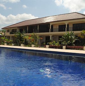 Lombok Beach Villa Exterior photo