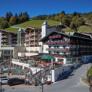 Stammhaus Wolf Im Hotel Alpine Palace Saalbach-Hinterglemm Exterior photo