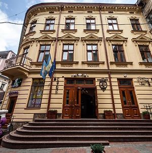 Kryva Lypa Hotel Lviv Exterior photo