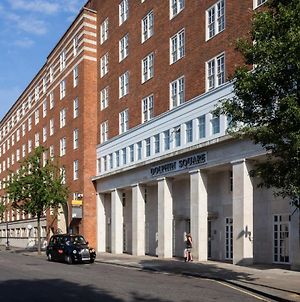Dolphin House Serviced Apartments Londen Exterior photo
