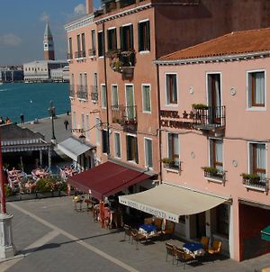 Hotel Ca' Formenta Venetië Exterior photo