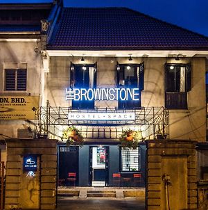 The Brownstone Hostel & Space Ipoh Exterior photo